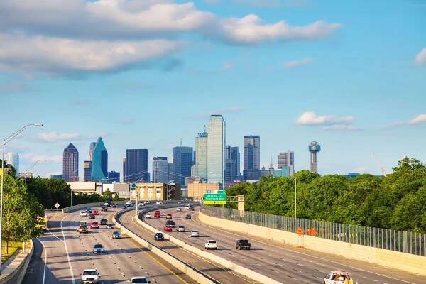 What to Do If You’re in a Truck Wreck in Dallas, TX