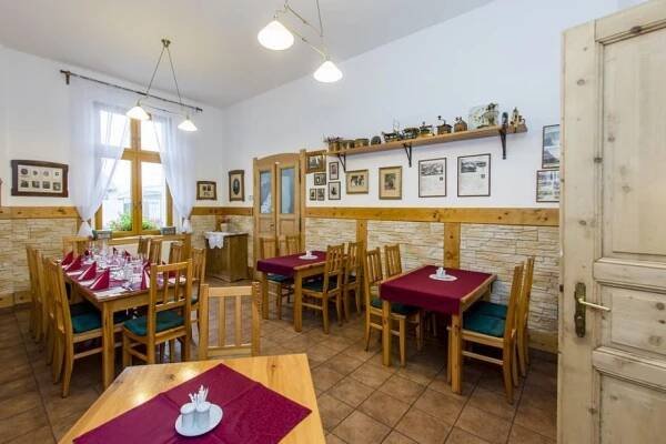 Restaurace - Penzion a restaurace U Růže