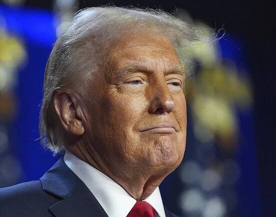 Ups, a je po Hutiích, smál se Donald Trump. Jenže to byl omyl