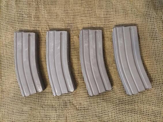 Zásobník M4/M16/AR15 originál - Sport a turistika