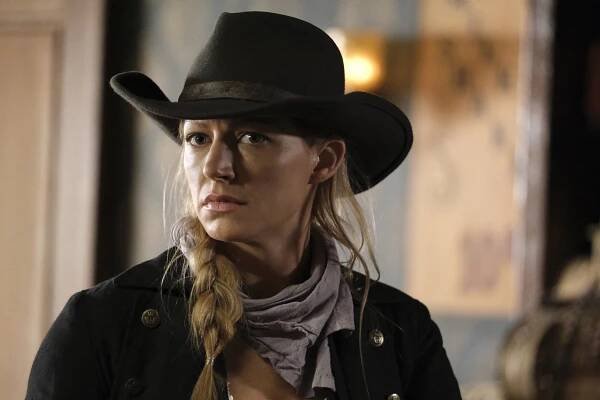 Legendy zítřka - Stressed Western - Z filmu - Jes Macallan