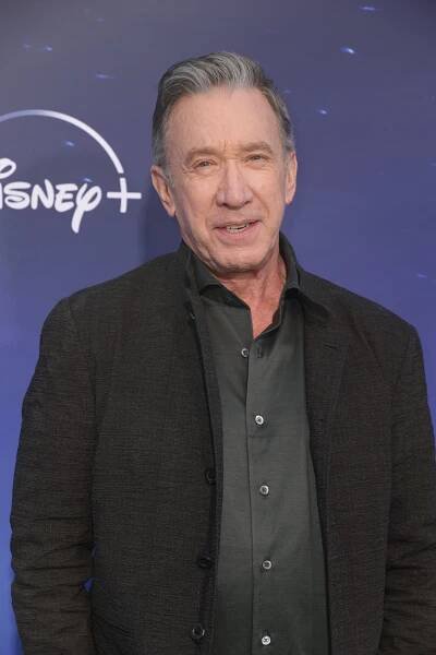 Tim Allen at "The Santa Clauses" Premiere.