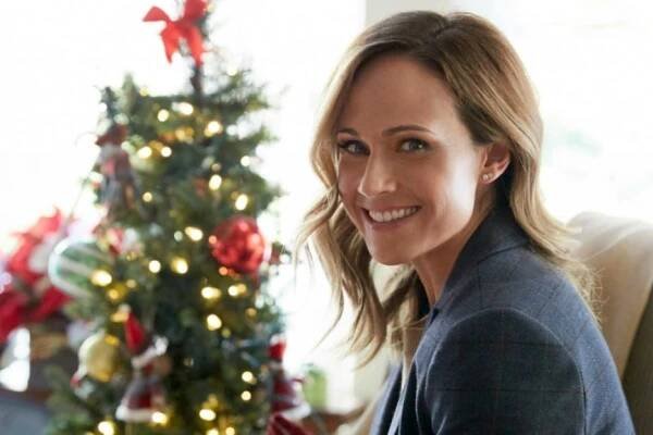 Nikki DeLoach is the 7th ranked best Hallmark actress
