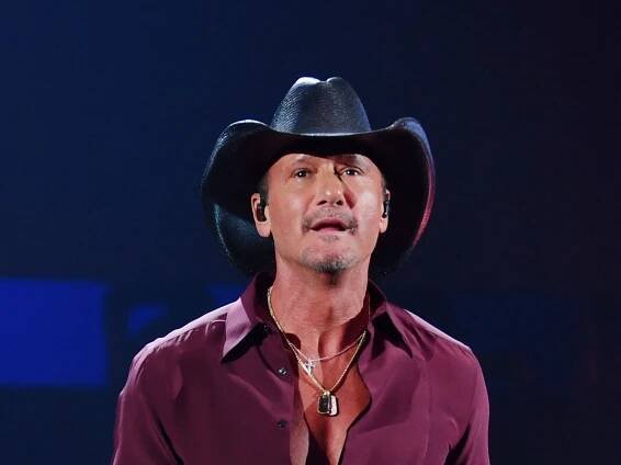 Tim McGraw's replacement sends message of support as star withdraws from show following surgery