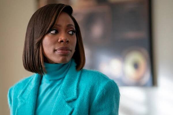 Nesvá - Celkem se snažím - Z filmu - Yvonne Orji