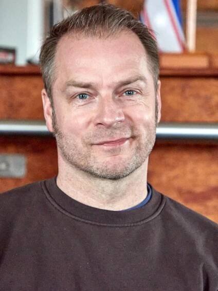 Hinnerk Schönemann: Freundin, Kinder, Karriere - Der Schauspieler privat