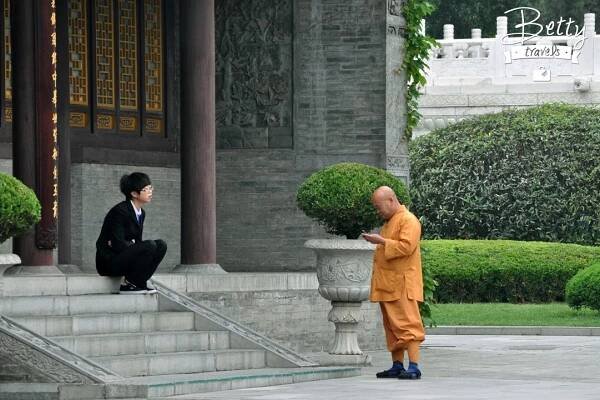 Chinese locals
