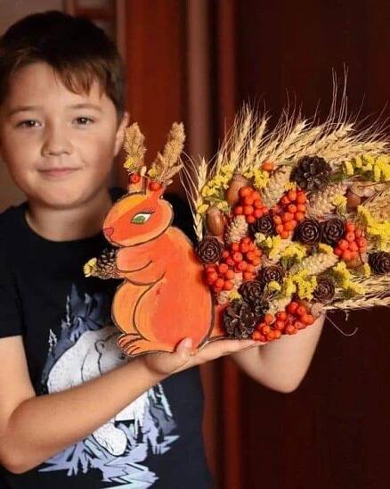 Pin by Eliška Kezniklová on Vytvory in 2025 | Fall crafts for kids, Diy crafts for kids, Animal crafts for kids