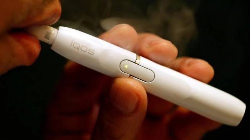 Philip Morris neprokázal, že by cigarety iQOS škodily zdraví méně než ty  běžné, říká americký výbor pro zdraví | Hospodářské noviny (HN.cz)