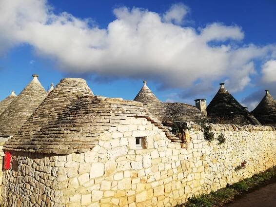 Sassi and Trulli Trekking between Sassi of Matera and Trulli