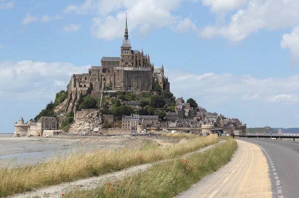 UNESCO – The World is Waiting