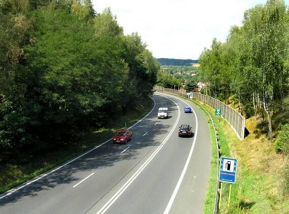 Česko: silnice I/3 u Mirošovic