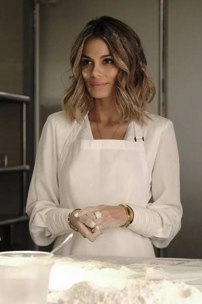 The Baker and the Beauty - Pilot - Z filmu - Nathalie Kelley