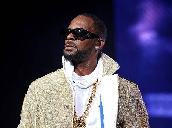 R. Kelly’s New Song “I Admit” Is a Response to Abuse Allegations