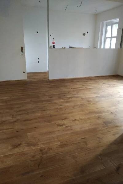 Dubová podlaha ukázka realizace I.
