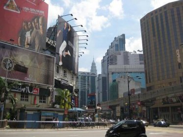 Sprawl in Kuala Lumpur - BORGEN