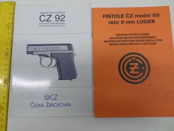 ČZ návody pistole. - Vojenské sběratelské předměty
