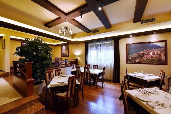 Restaurant - dobrotskidvori.com