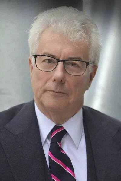 Ken Follett herec • Filmožrouti.cz