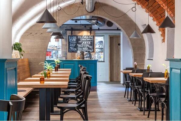 Vybavení bistra Nro 66 v Olomouci | Sargánek Interiors