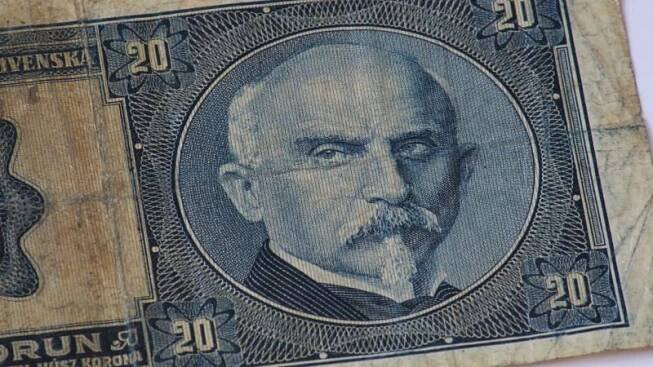 Dvacetikoruna z roku 1926.