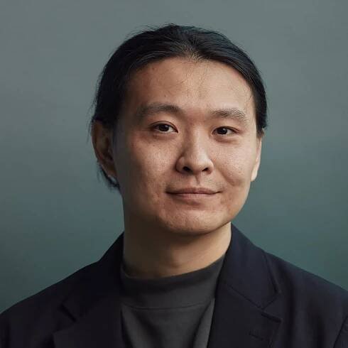 Chuan Liu headshot