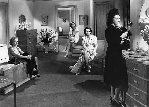 Hotel for Women - Z filmu - Ann Sothern, Jean Rogers, Lynn Bari, Linda Darnell
