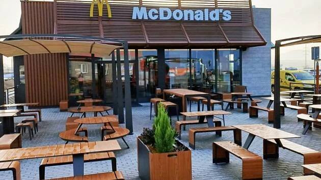 Zákazníky přivítala už 120. restaurace McDonald’s u Stehelčevsi
