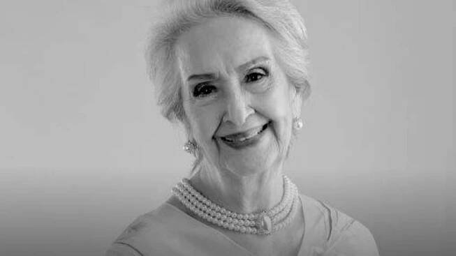 Gloria Romero 