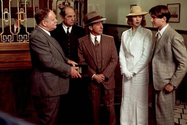 Steven Hill, Dustin Hoffman, Nicole Kidman, Loren Dean - Billy Bathgate - Z filmu