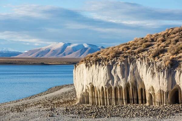 Explore Crowley Lake Columns: California’s Most Distinctive Rock Formations