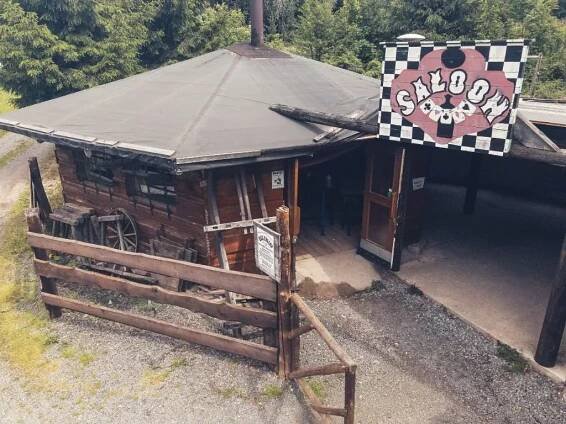 Westernové městečko Hill Valley - Luže - část Doly , Pardubický kraj | Pronájmy.cz