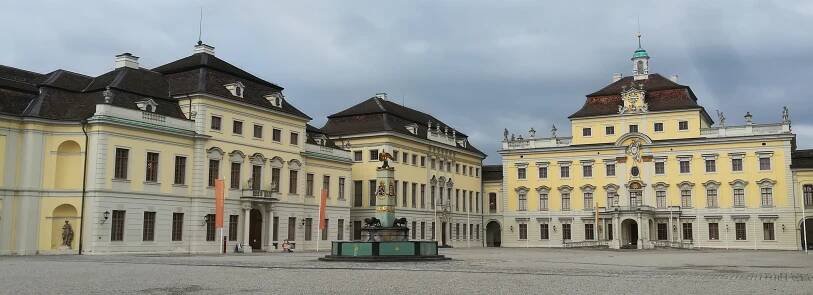 Soubor:Ludwigsburg Palace December 2018.jpg – Wikipedie