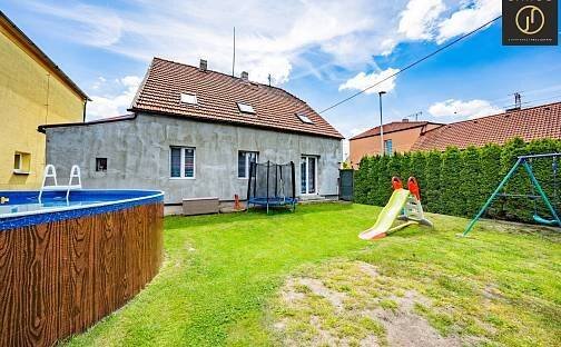 Prodej dvougeneračního RD 3+kk, 3+1/G, Kamenné Žehrovice