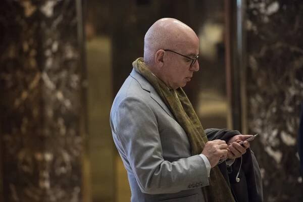 The controversy around Michael Wolff’s gossipy new Trump book, explained