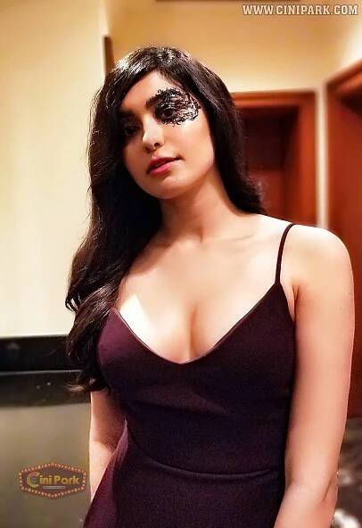 Adah Sharma 9