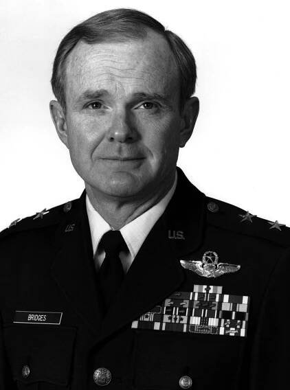 Roy D. Bridges, astronaut, ředitel Kennedy Space Center – Databáze známých míst