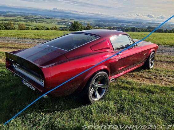 Ford Mustang ELEANOR Shelby GT500 V8