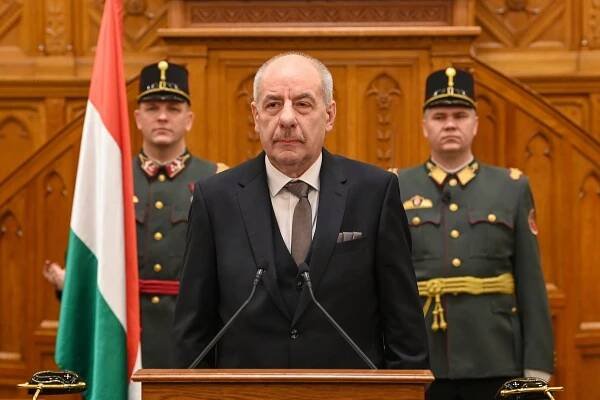 Maďarsko má oficiálne nového prezidenta: Tamás Sulyok nastúpil do funkcie