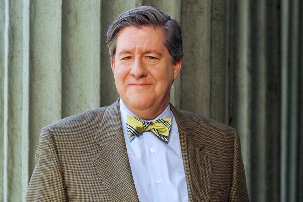 GILMORE GIRLS, Edward Herrmann, (Season 1), 2000-2007, photo: © Warner Bros./Everett Collection