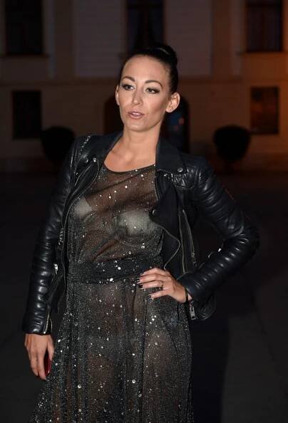 FOTO: Modelka Hanychová potěšila děti z DD Tuchlov, cukrová vata jim chutnala