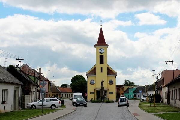 Jak se žije v Kostelanech nad Moravou? Pojďte na návštěvu