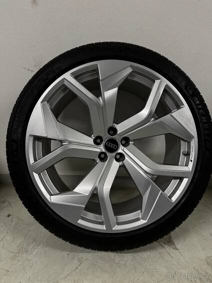 Audi RSQ8 alu kola 23” Audi Sport letní pneu - Olomouc