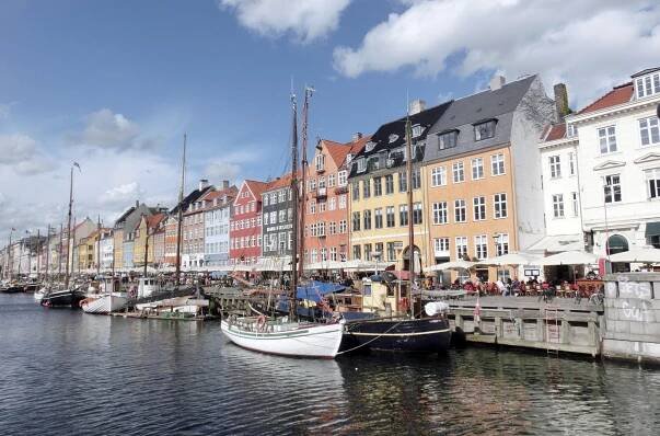 Von Kopenhagen bis Aarhus - Eine Reise in Dänemarks moderne Gemütlichkeit - Z filmu