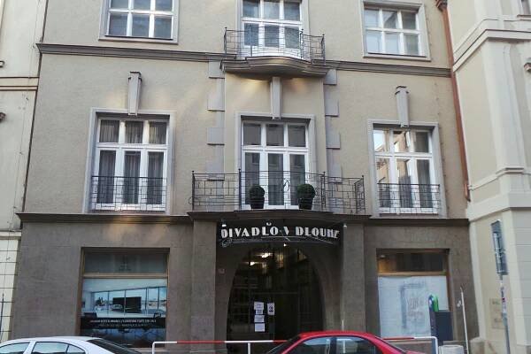 Divadlo v Dlouhé foto 1
