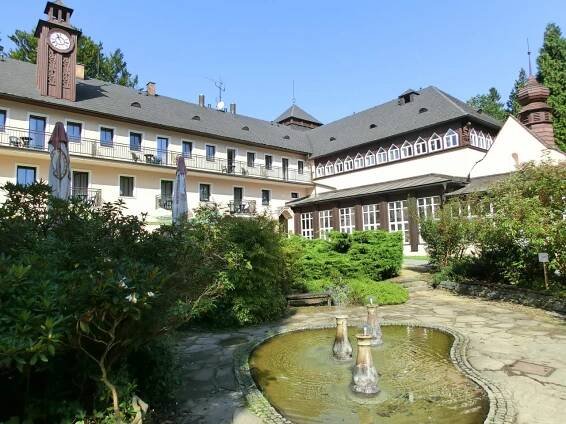Třídy a prostory školy - Oficiální stránky ZŠ a MŠ při lázních, Velké Losiny