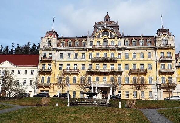 Historie Mariánských Lázní mizí před očima, varuje zdejší patriot