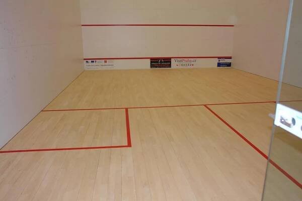 Squash Haštal - 6 kurtů v centru Prahy