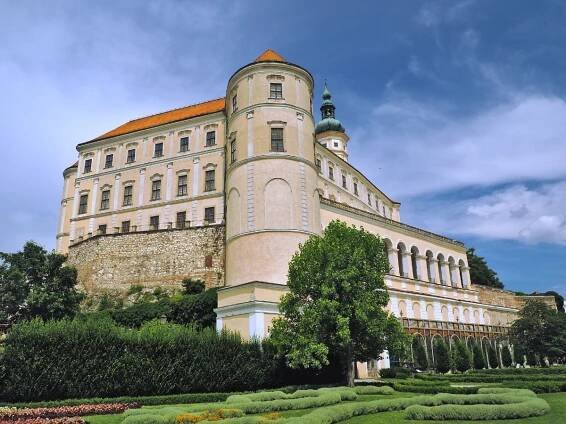 Zámek Mikulov | TuristickaMapa.cz