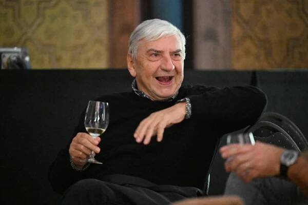 FOTO: Miroslav Donutil prý podle Sáry není přísný. – stránka 40